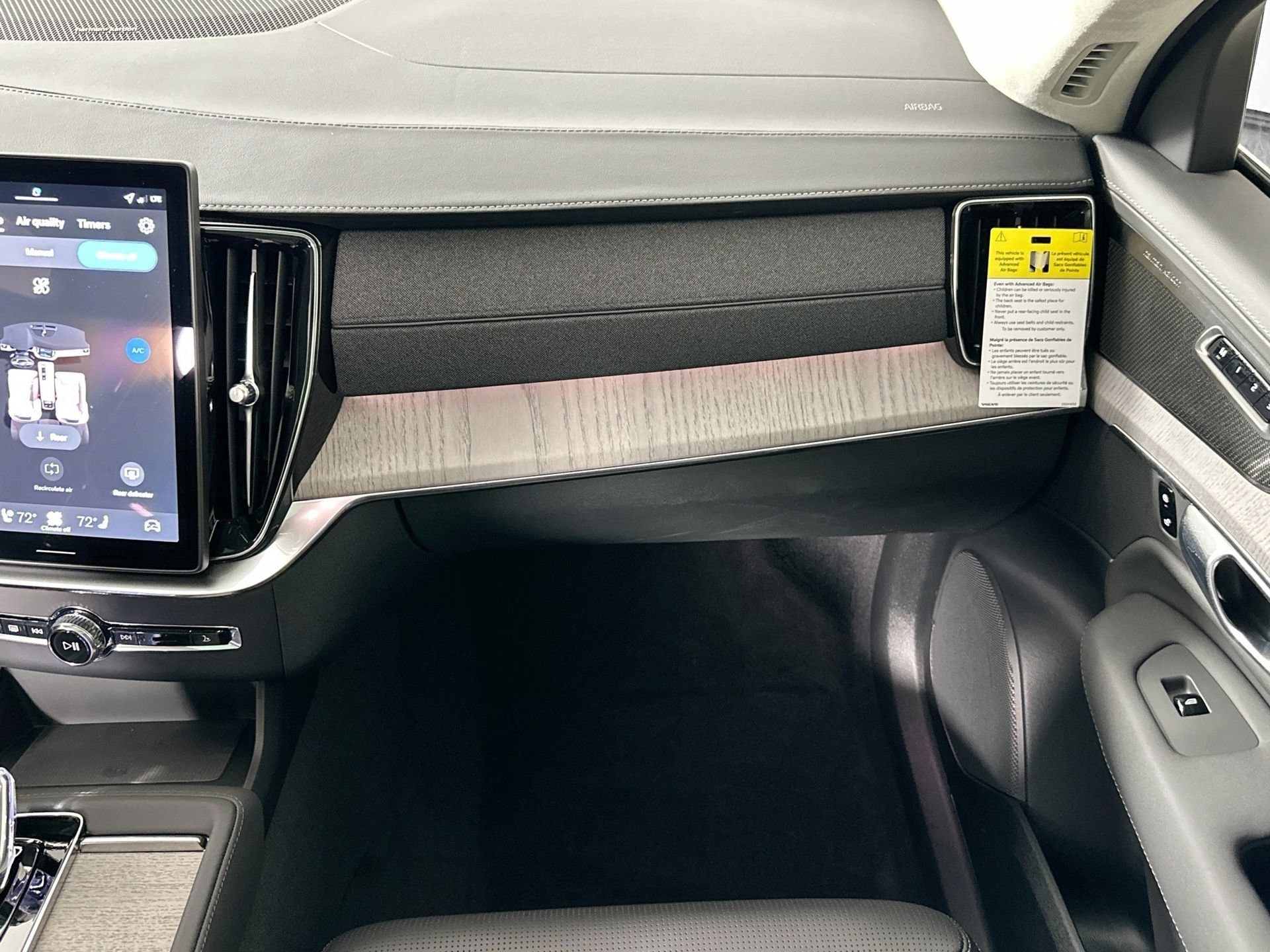 New 2026 Volvo XC90 B6 Ultra w/ Lounge Package AWD/4WD image 24