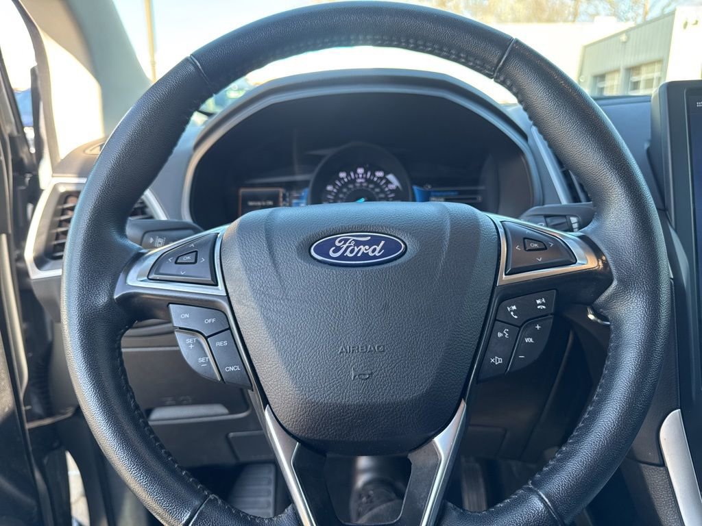 Used 2024 Ford Edge SEL image 22