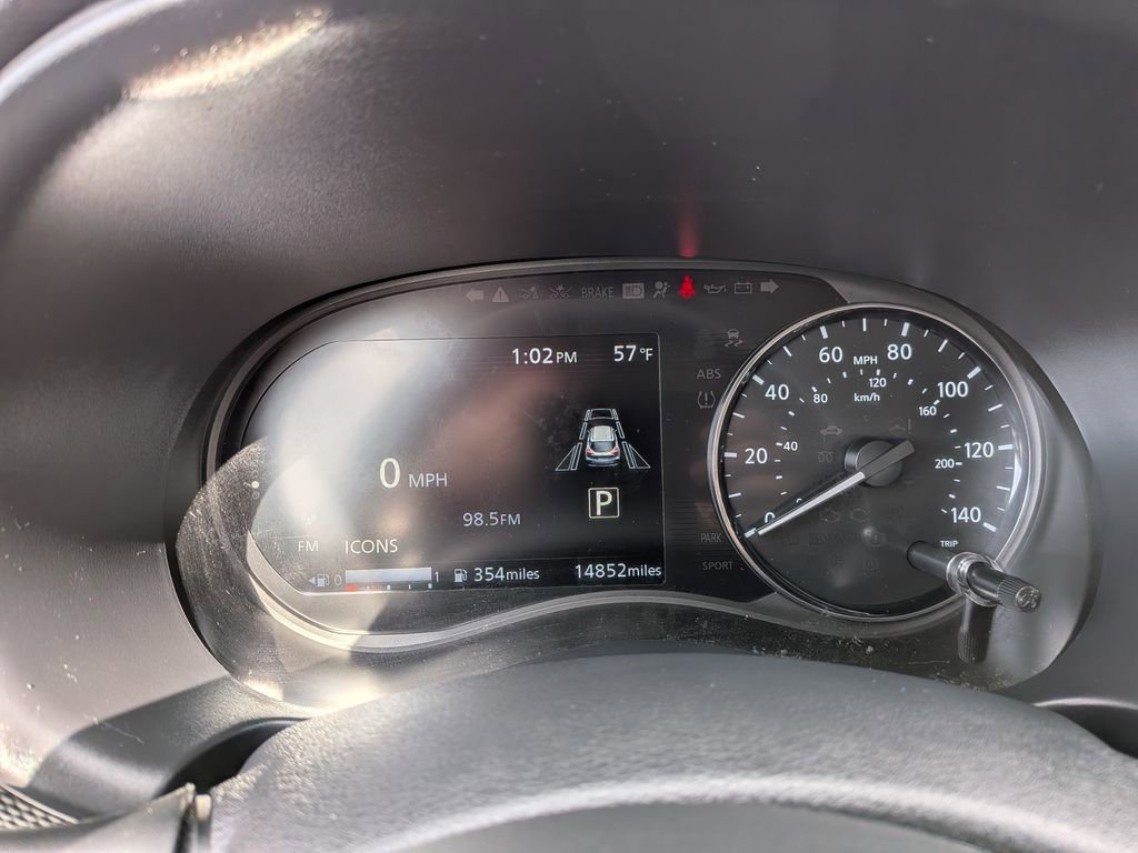 Used 2024 Nissan Kicks SV image 15