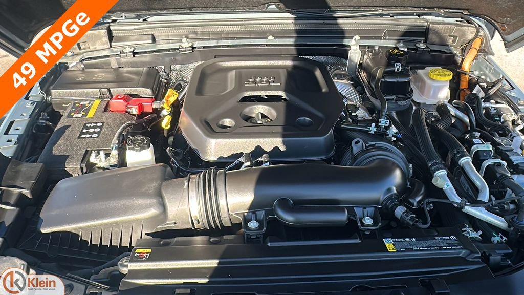 Used 2025 Jeep Wrangler Unlimited Rubicon 4xe image 33