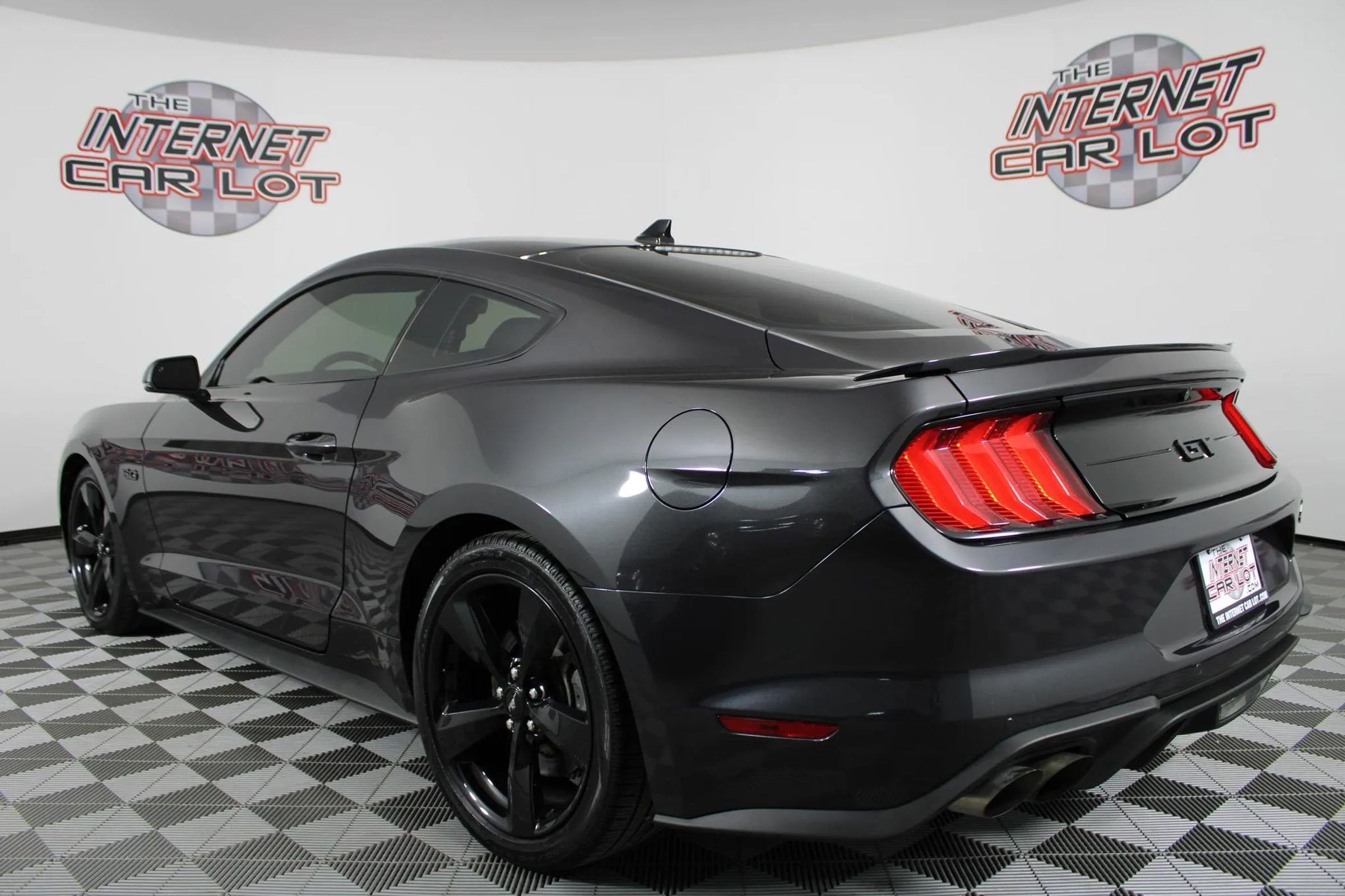 Used 2022 Ford Mustang GT Premium w/ Equipment Group 401A image 5