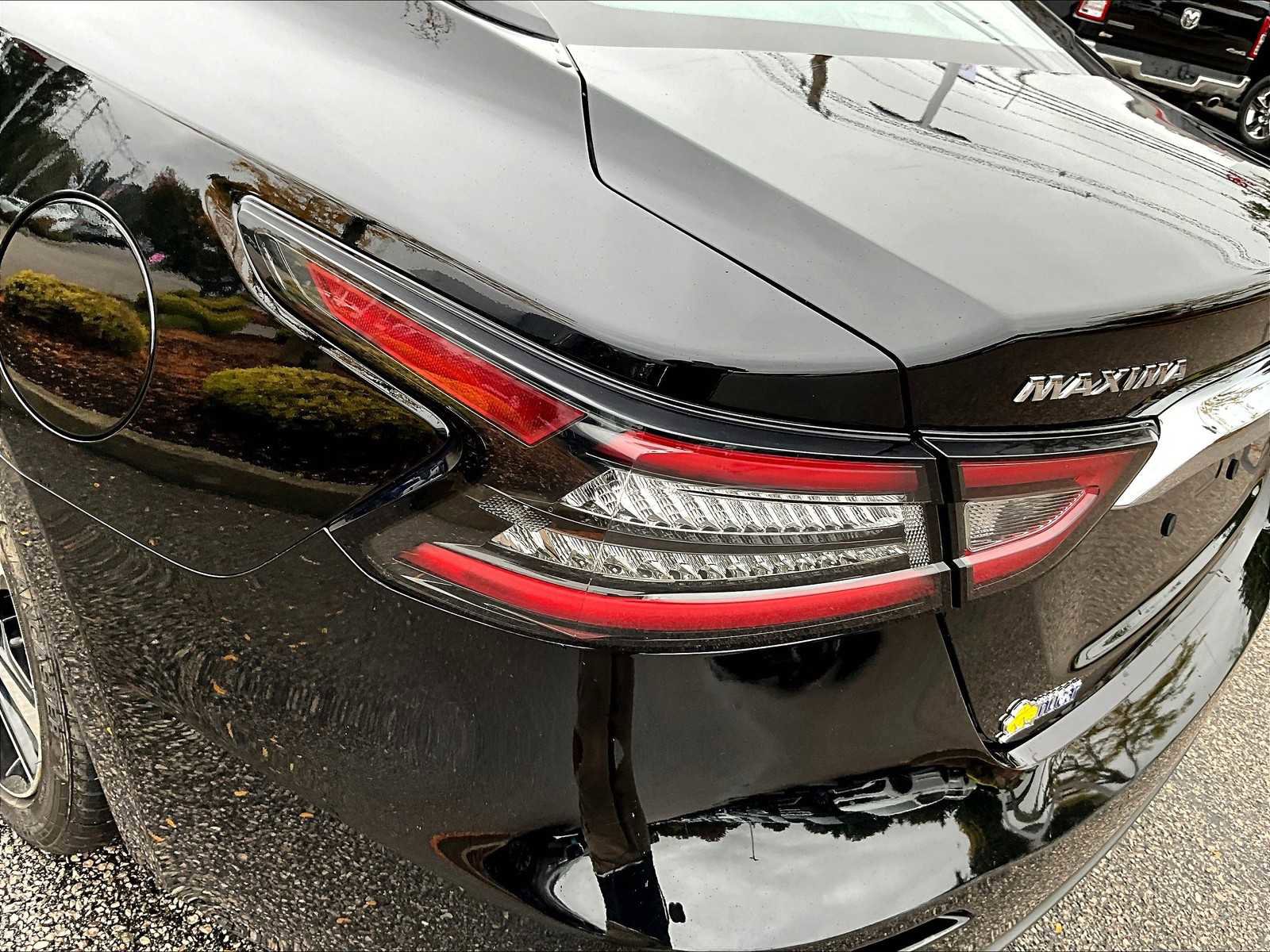 Certified 2023 Nissan Maxima SV w/ Floor Mat Group image 32