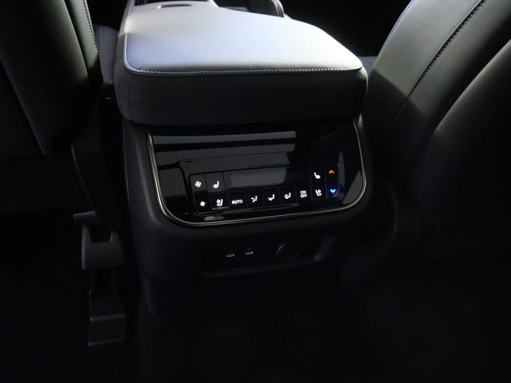 New 2026 INFINITI QX80 4WD image 19