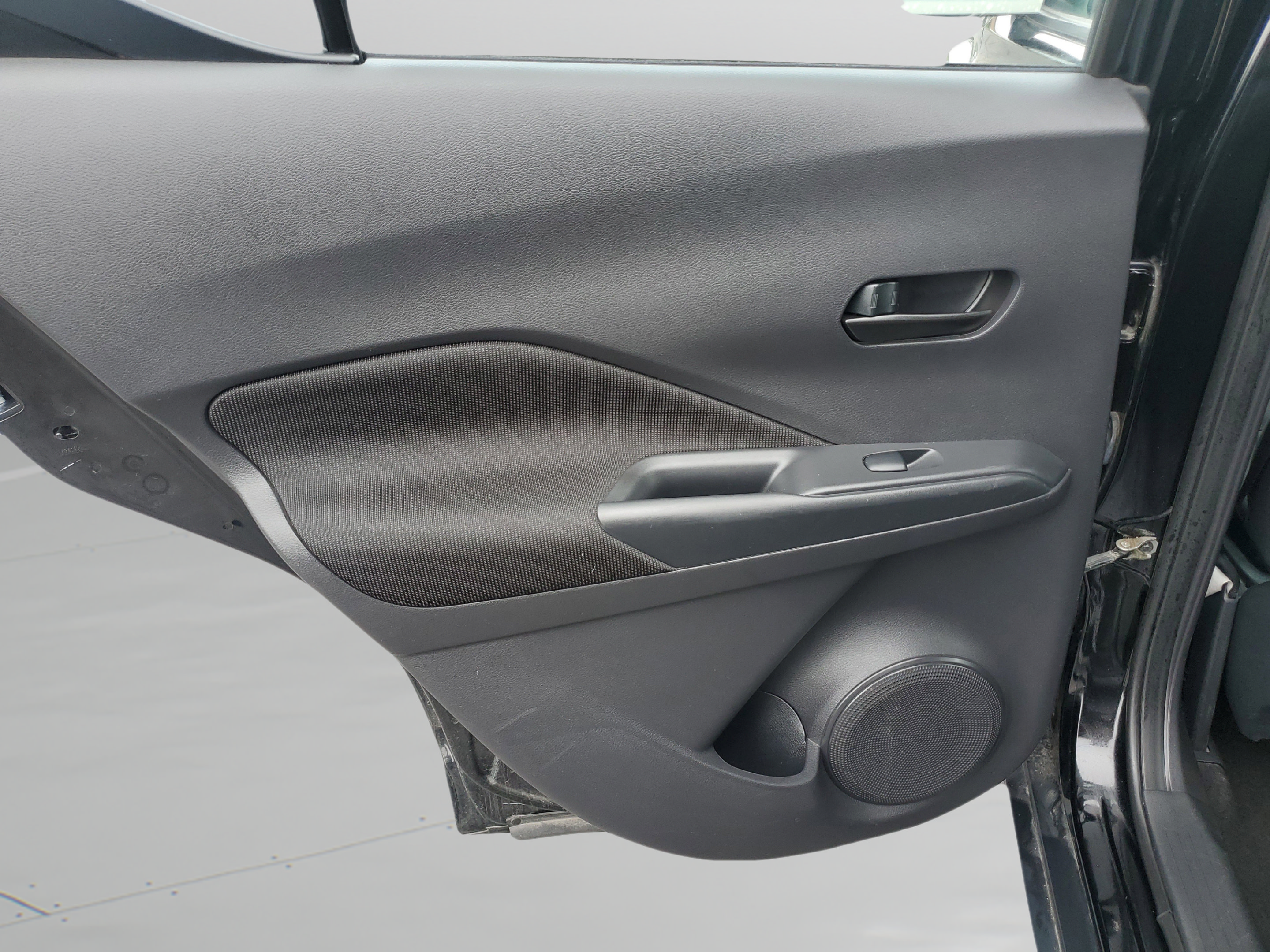 Used 2023 Nissan Kicks S FWD image 12