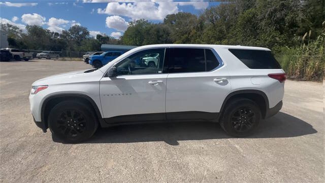 Used 2021 Chevrolet Traverse LS FWD image 5