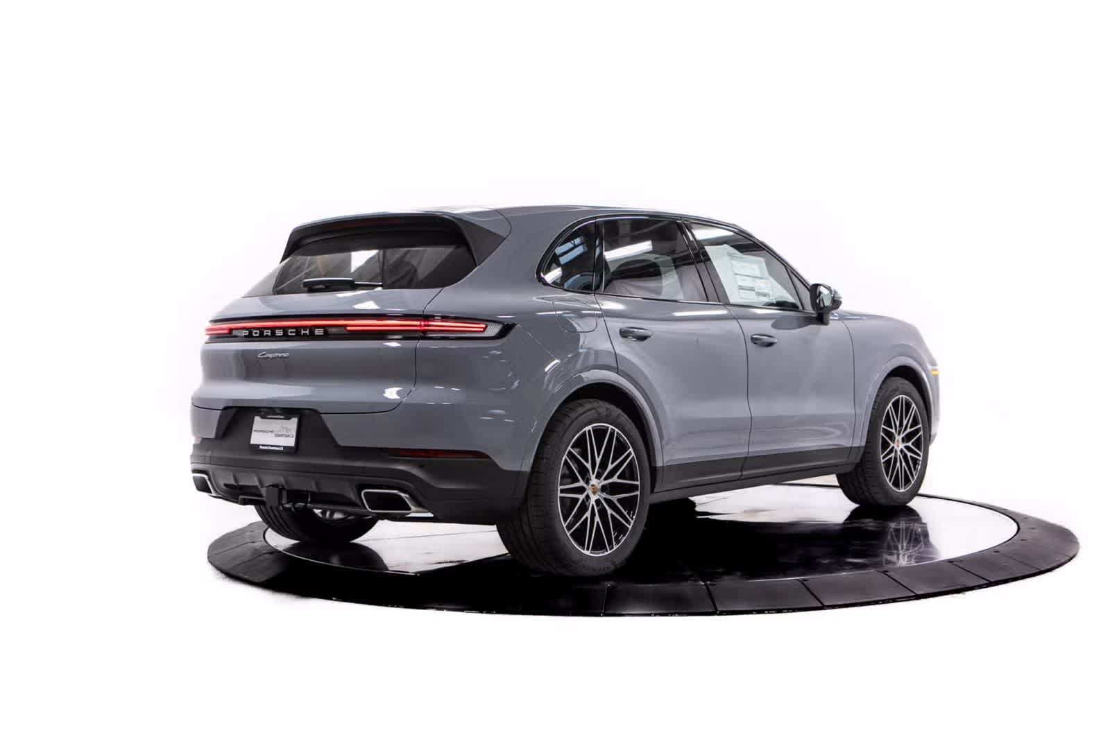 Certified 2026 Porsche Cayenne AWD/4WD image 7