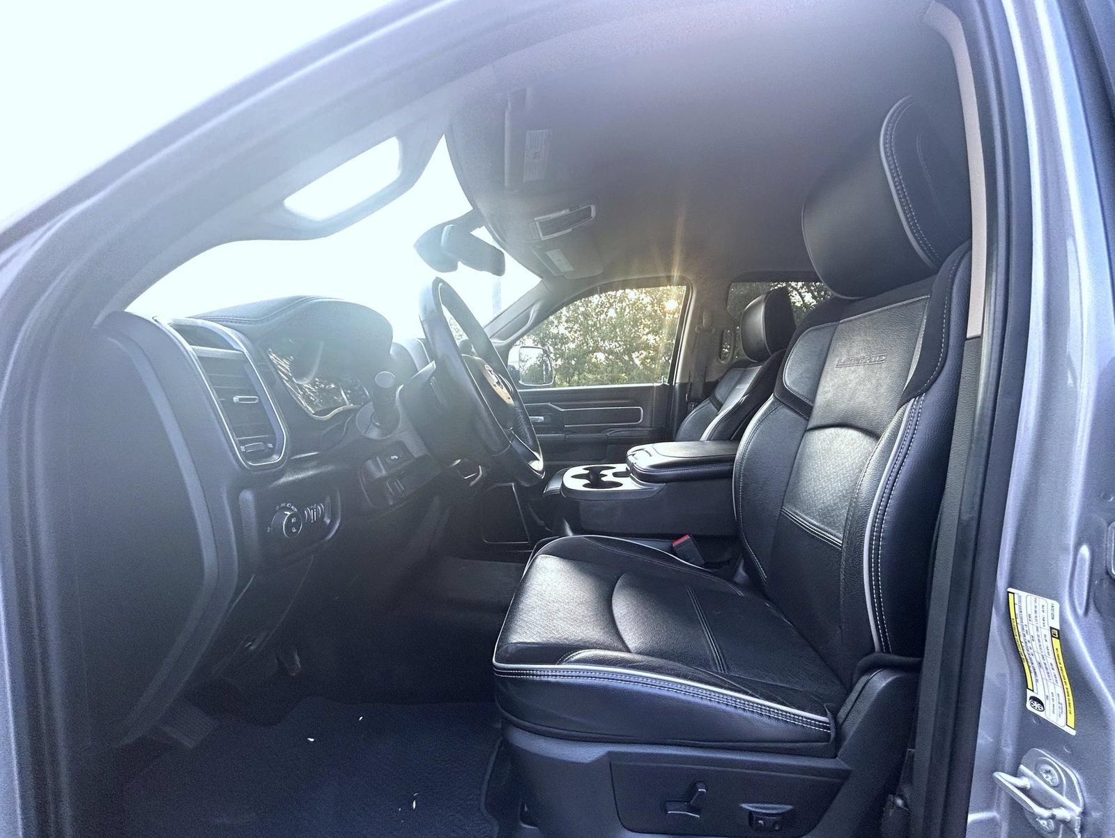 Used 2022 RAM 2500 Laramie AWD/4WD image 10