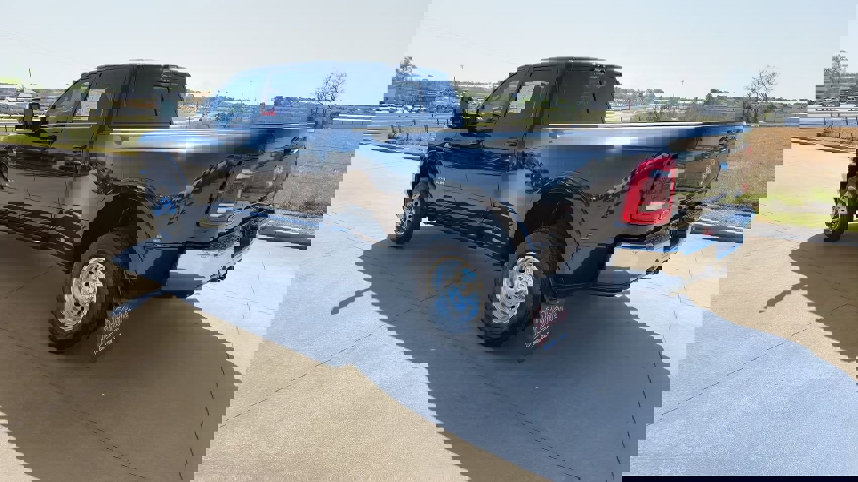 Used 2024 RAM 3500 Limited w/ Safety Group image 7