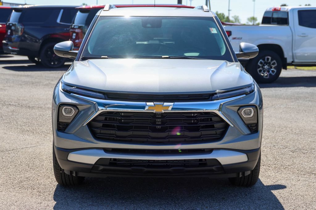 New 2026 Chevrolet TrailBlazer LT w/ LT Cold Weather Package FWD image 2
