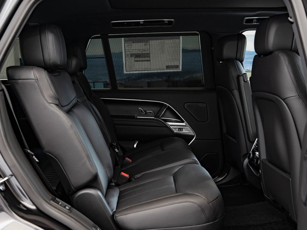 New 2026 Land Rover Range Rover Long Wheelbase SE AWD/4WD image 44