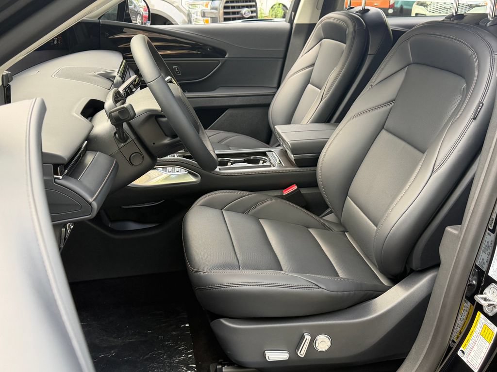 New 2026 Lincoln Nautilus Premier w/ Equipment Group 102A AWD/4WD image 23