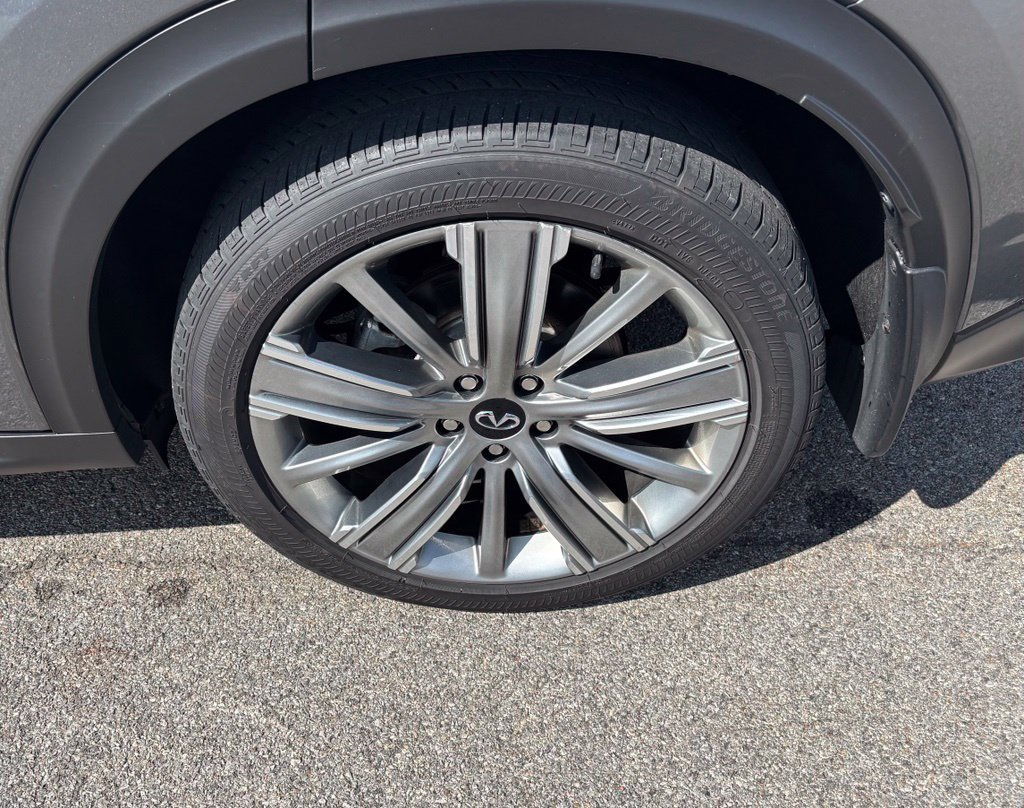 Used 2021 INFINITI QX50 Sensory w/ Accent Package AWD/4WD image 32