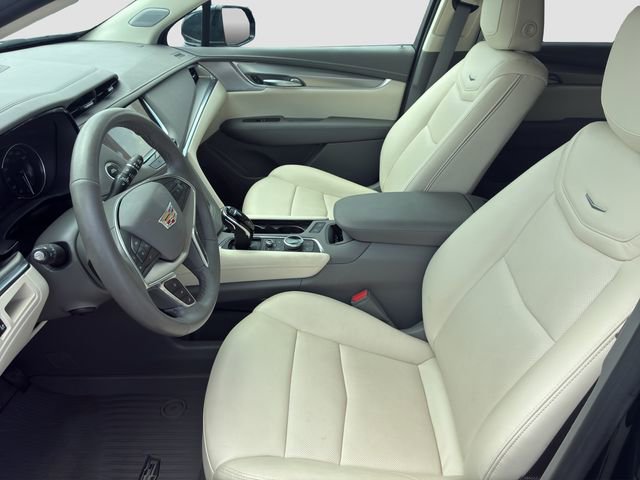 Used 2024 Cadillac XT5 Premium Luxury AWD/4WD image 12