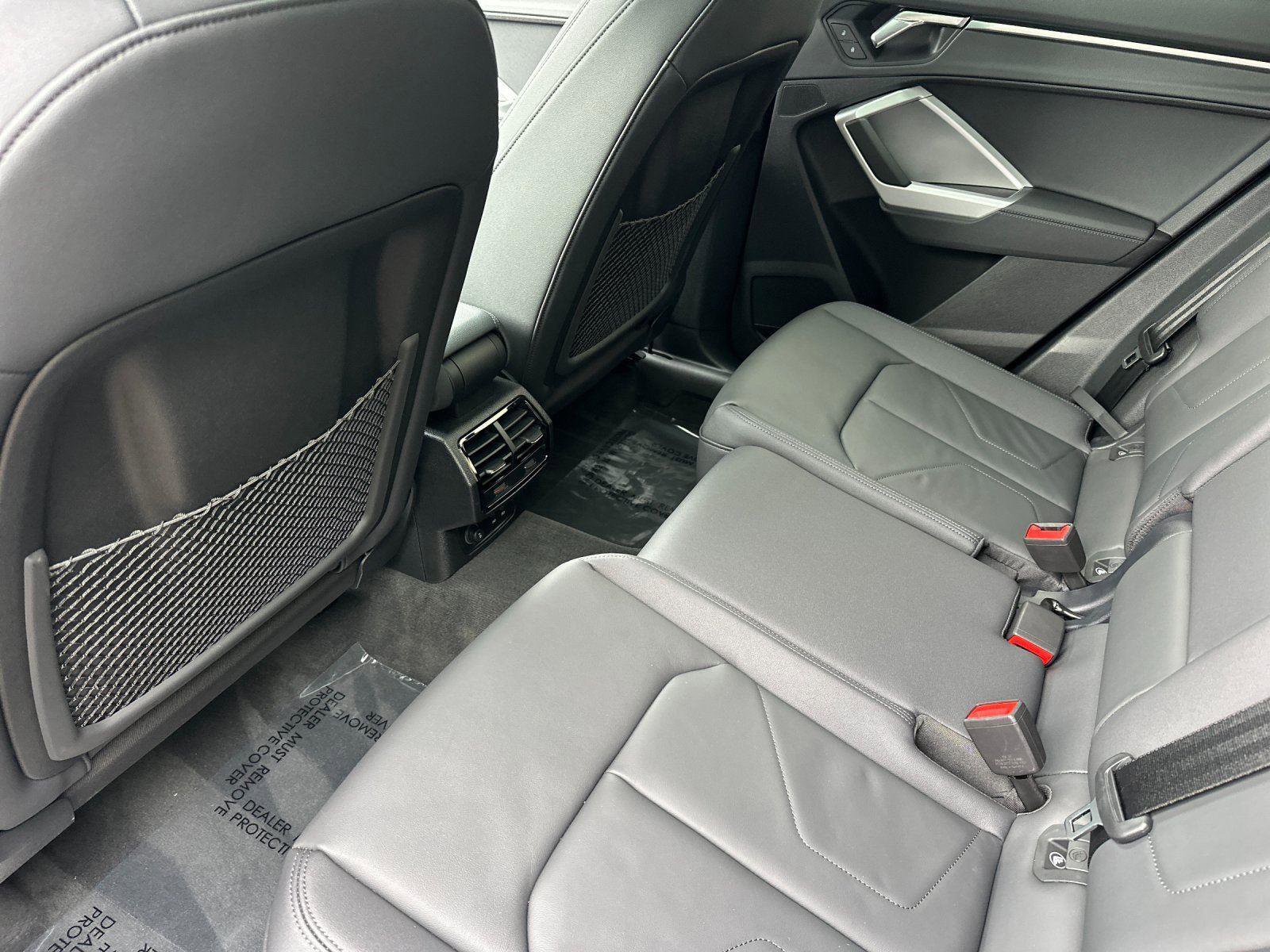 Certified 2025 Audi Q3 2.0T Premium w/ Convenience Package image 12