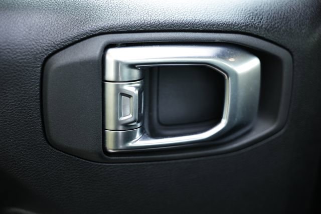 Used 2024 Jeep Wrangler Sport image 22