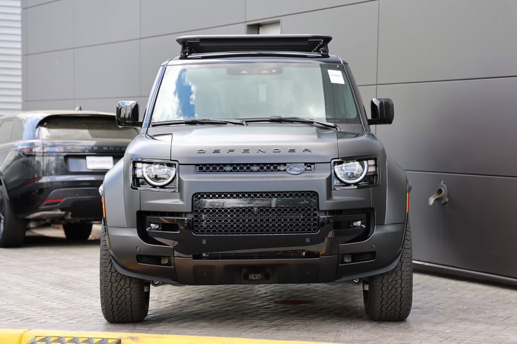 New 2026 Land Rover Defender 110 OCTA AWD/4WD image 3