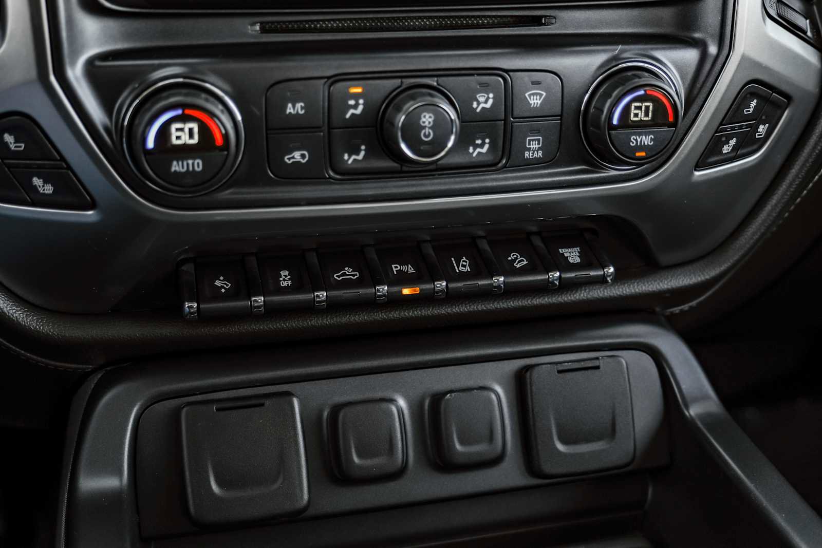 Used 2016 Chevrolet Silverado 3500 LTZ w/ Duramax Plus Package image 31