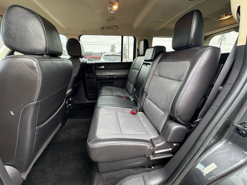 Used 2015 Ford Flex Limited w/ Equipment Group 302A AWD/4WD image 11