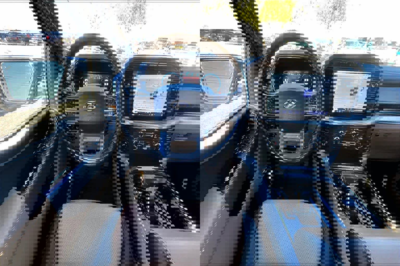 Used 2022 Ford F150 Lariat w/ Equipment Group 502A High image 6