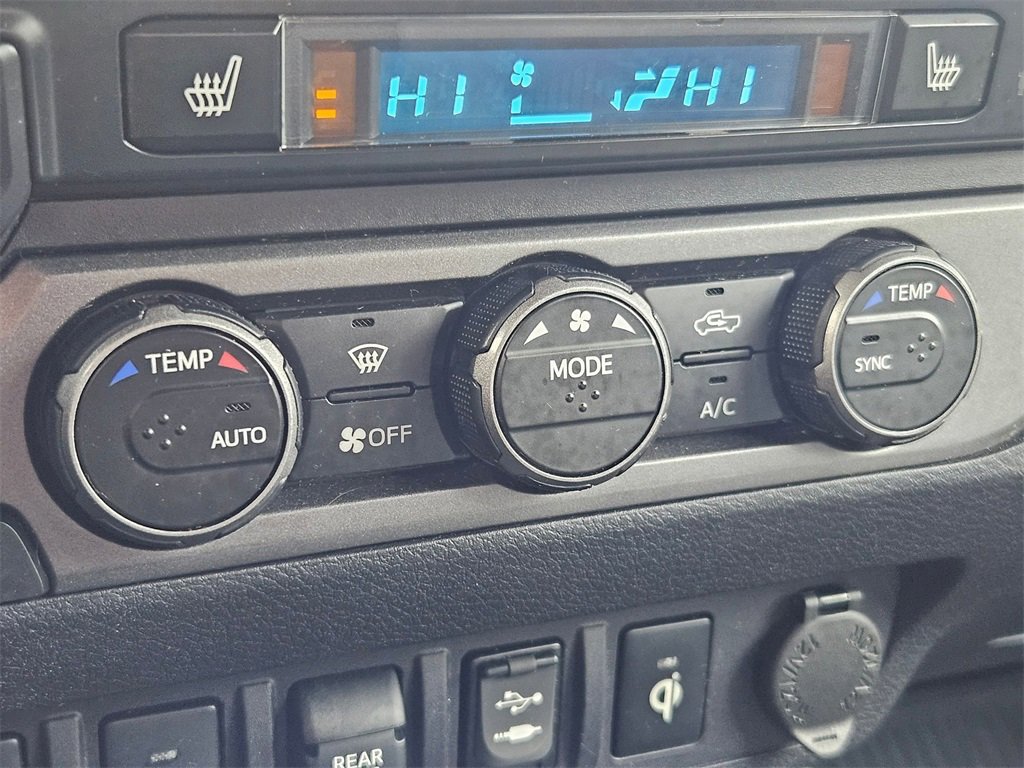 Used 2019 Toyota Tacoma TRD Off-Road image 30