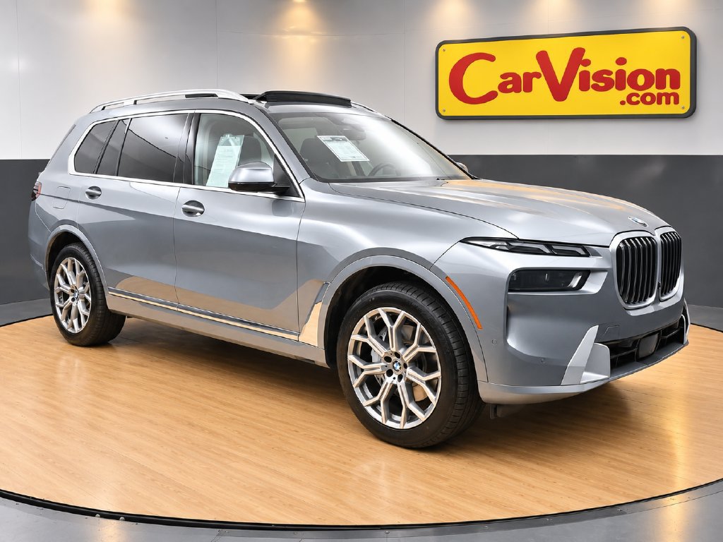 Used 2025 BMW X7 xDrive40i AWD/4WD image 1