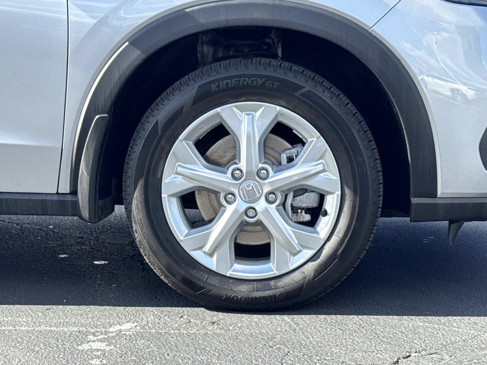 Certified 2023 Honda HR-V LX image 30