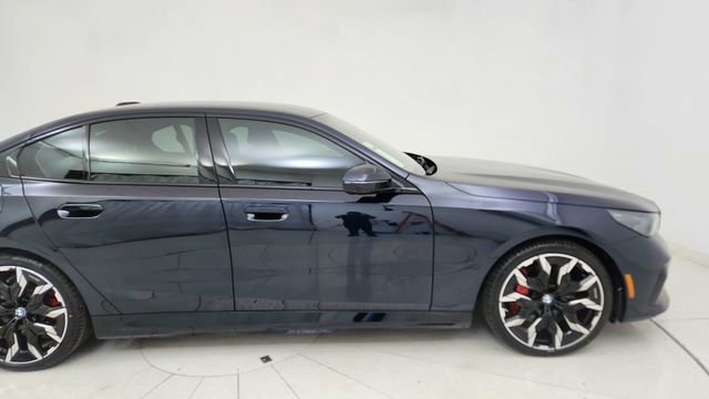 Used 2026 BMW 550e xDrive image 8