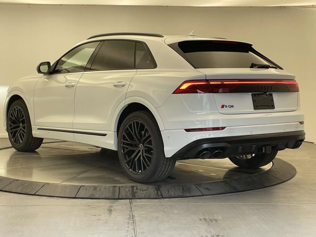 New 2026 Audi SQ8 Premium Plus AWD/4WD image 3