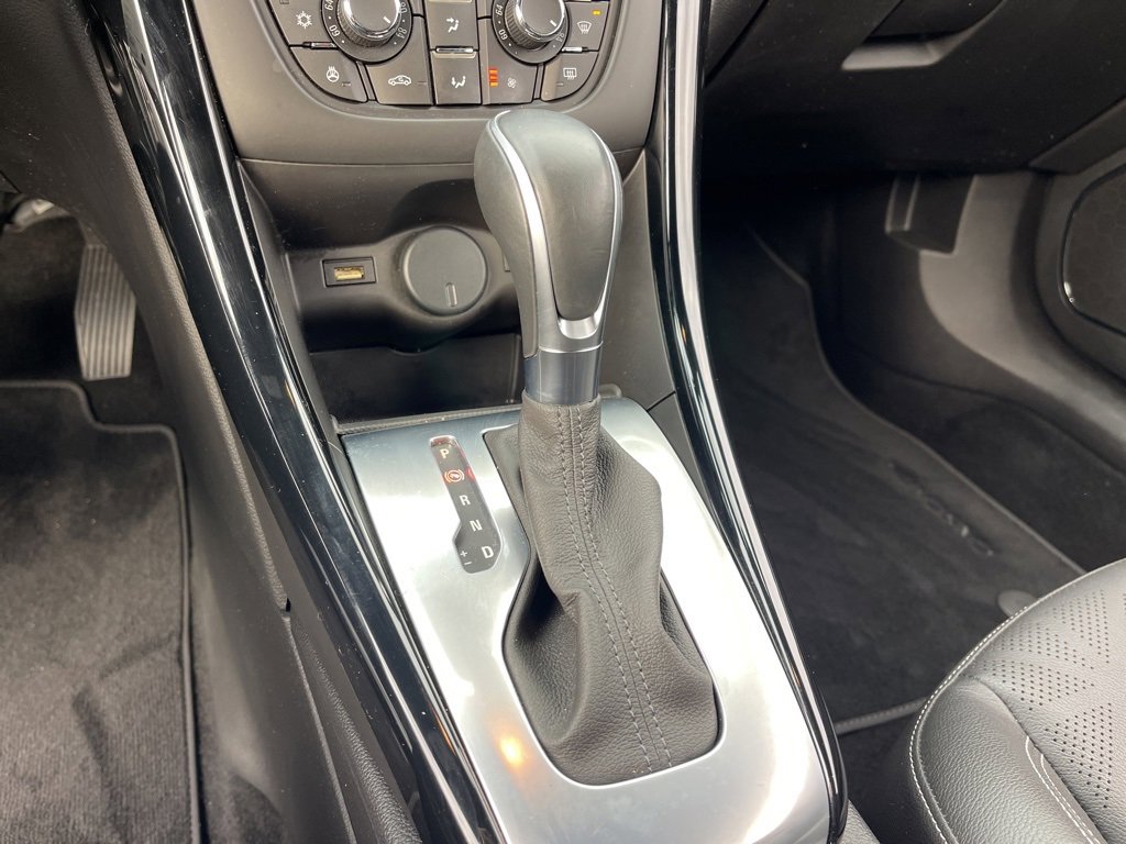 Used 2016 Buick Cascada Premium image 22