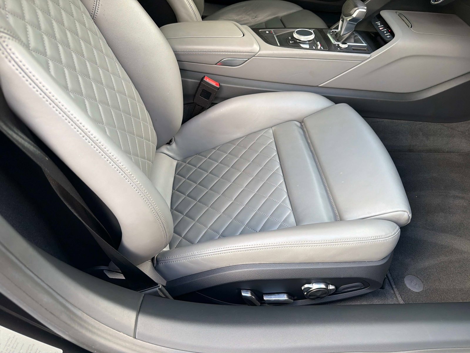 Used 2017 Audi R8 V10 image 23