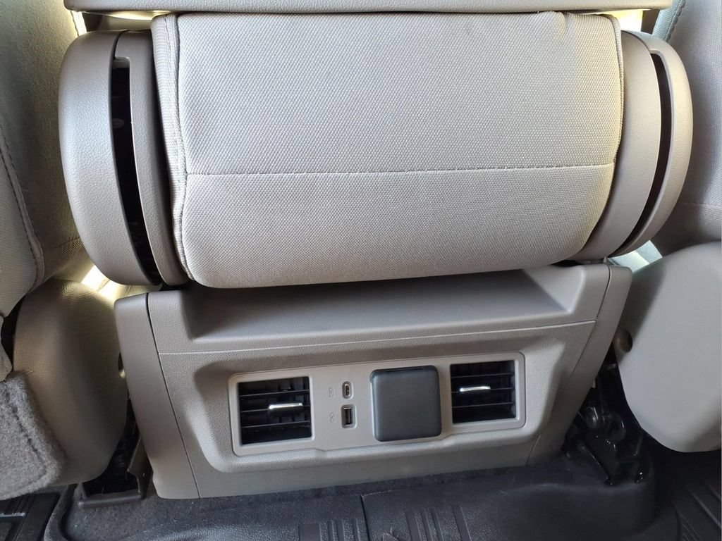 New 2026 GMC Sierra 1500 SLE AWD/4WD image 8