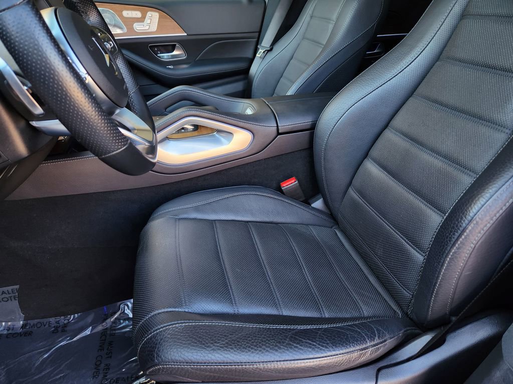 Used 2022 Mercedes-Benz GLS 450 4MATIC image 12