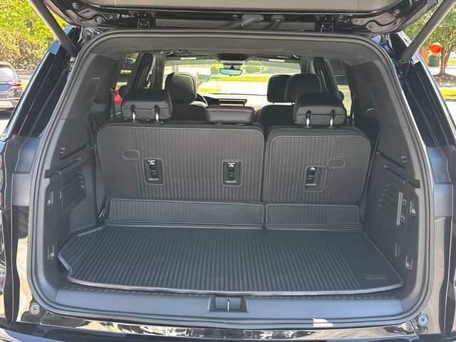 Used 2026 GMC Acadia Denali Ultimate w/ LPO, Floor Liner Package AWD/4WD image 5