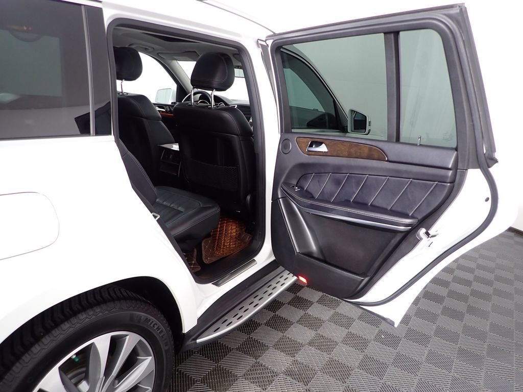 Used 2014 Mercedes-Benz GL 450 4MATIC image 45