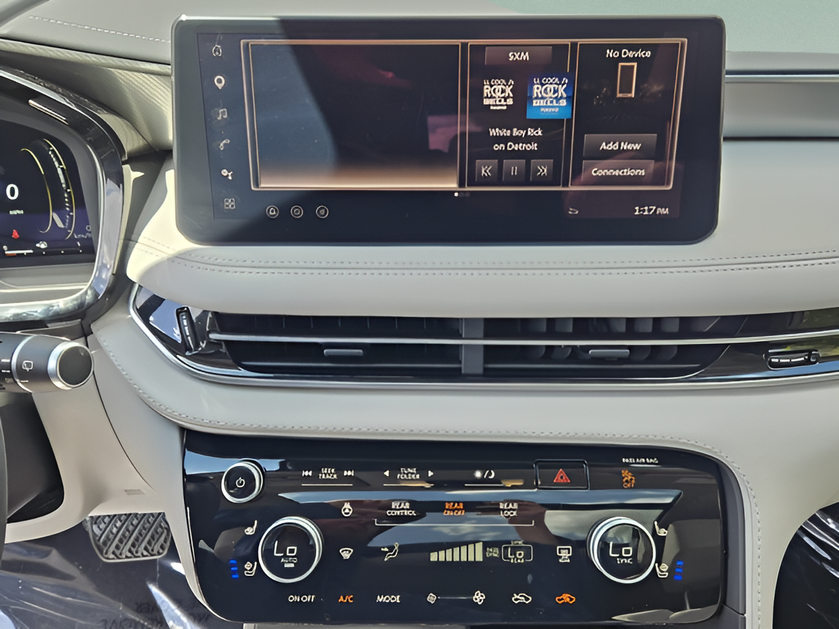Used 2026 INFINITI QX60 Luxe w/ Cargo Package FWD image 19