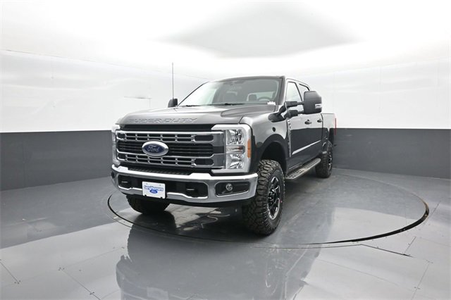 New 2026 Ford F350 XLT w/ Tremor Off-Road Package image 3