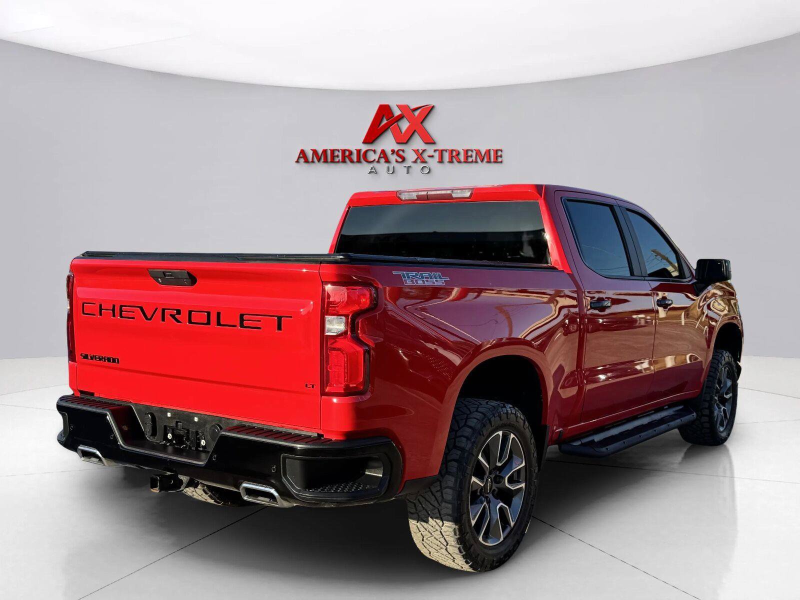 Used 2021 Chevrolet Silverado 1500 LT Trail Boss w/ Convenience Package II AWD/4WD image 5