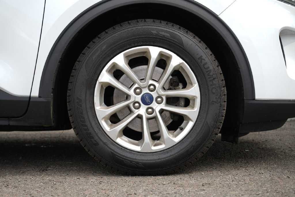 Used 2020 Ford Escape SE FWD image 12