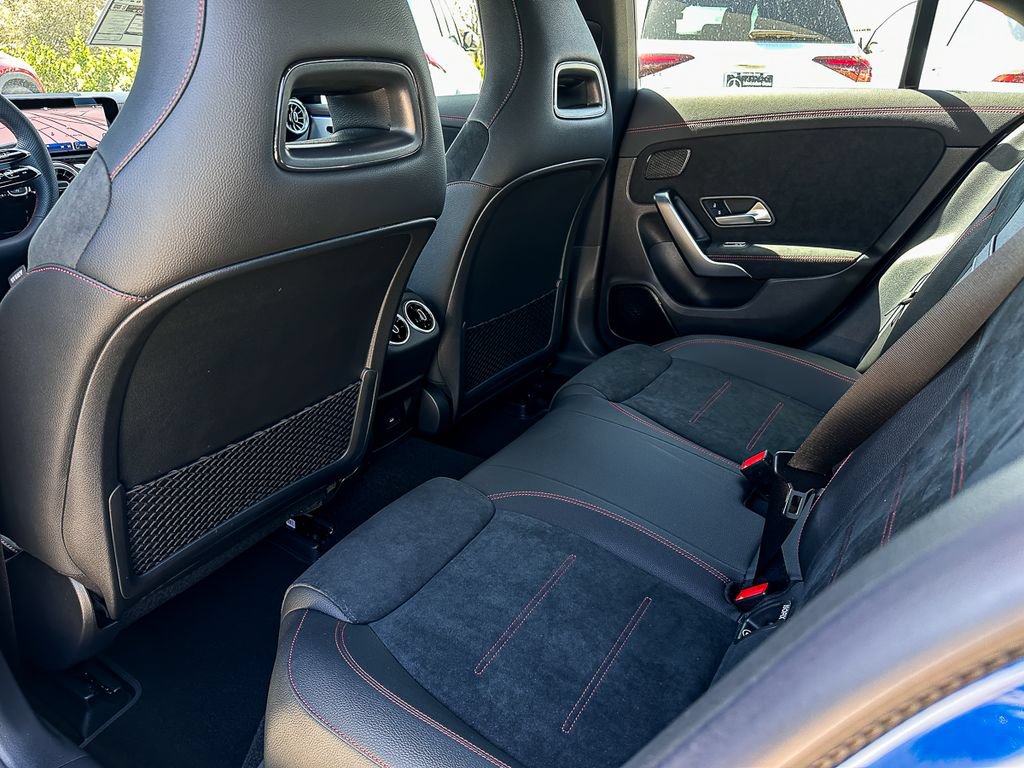 Used 2025 Mercedes-Benz CLA 250 image 19