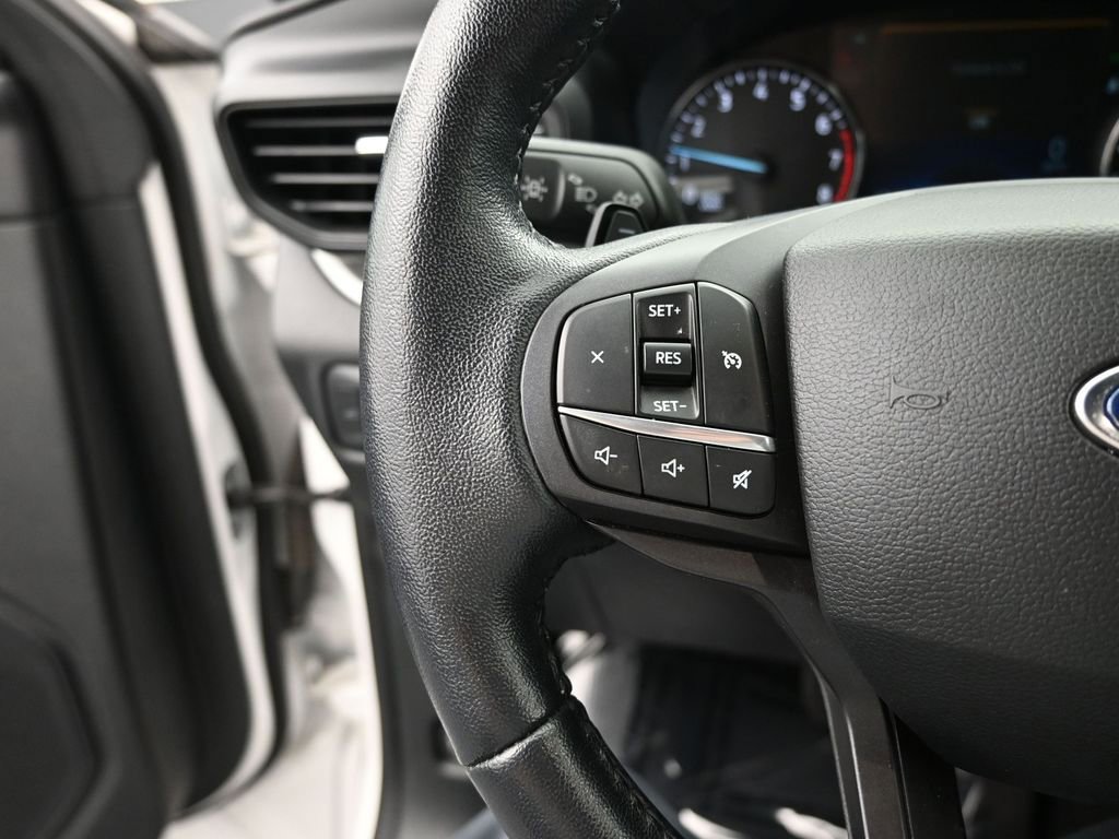 Used 2020 Ford Explorer XLT w/ Comfort Package AWD/4WD image 27