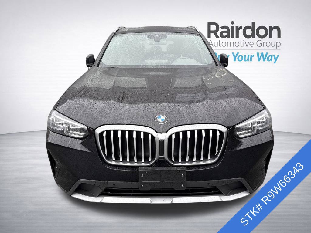 Used 2024 BMW X3 xDrive30i w/ Premium Essential Package AWD/4WD image 2