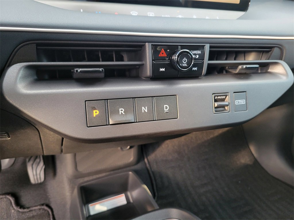 New 2026 Nissan Leaf SV+ w/ Floor Mat Package (SV+) image 9