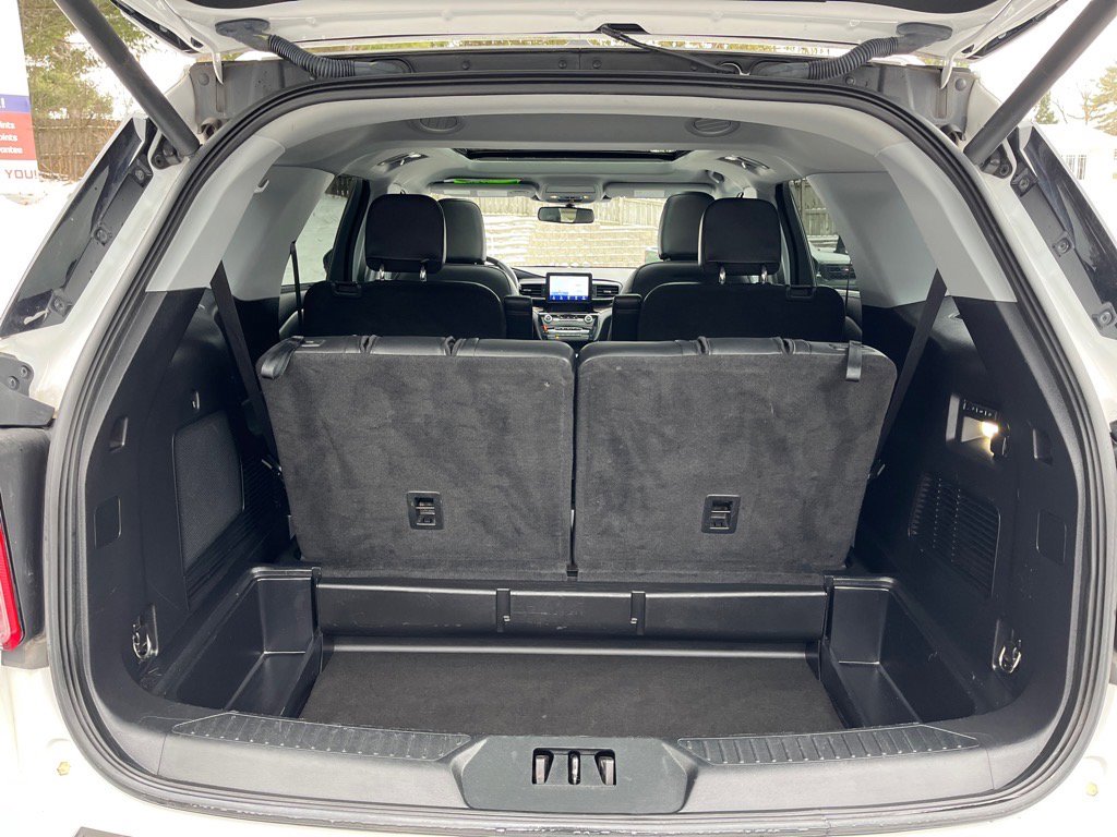 Used 2022 Ford Explorer Limited image 8