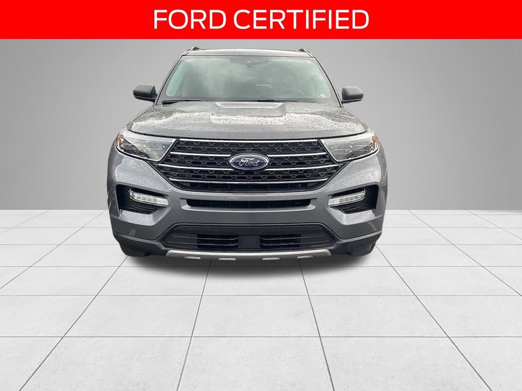 Used 2023 Ford Explorer XLT w/ Equipment Group 202A AWD/4WD image 2