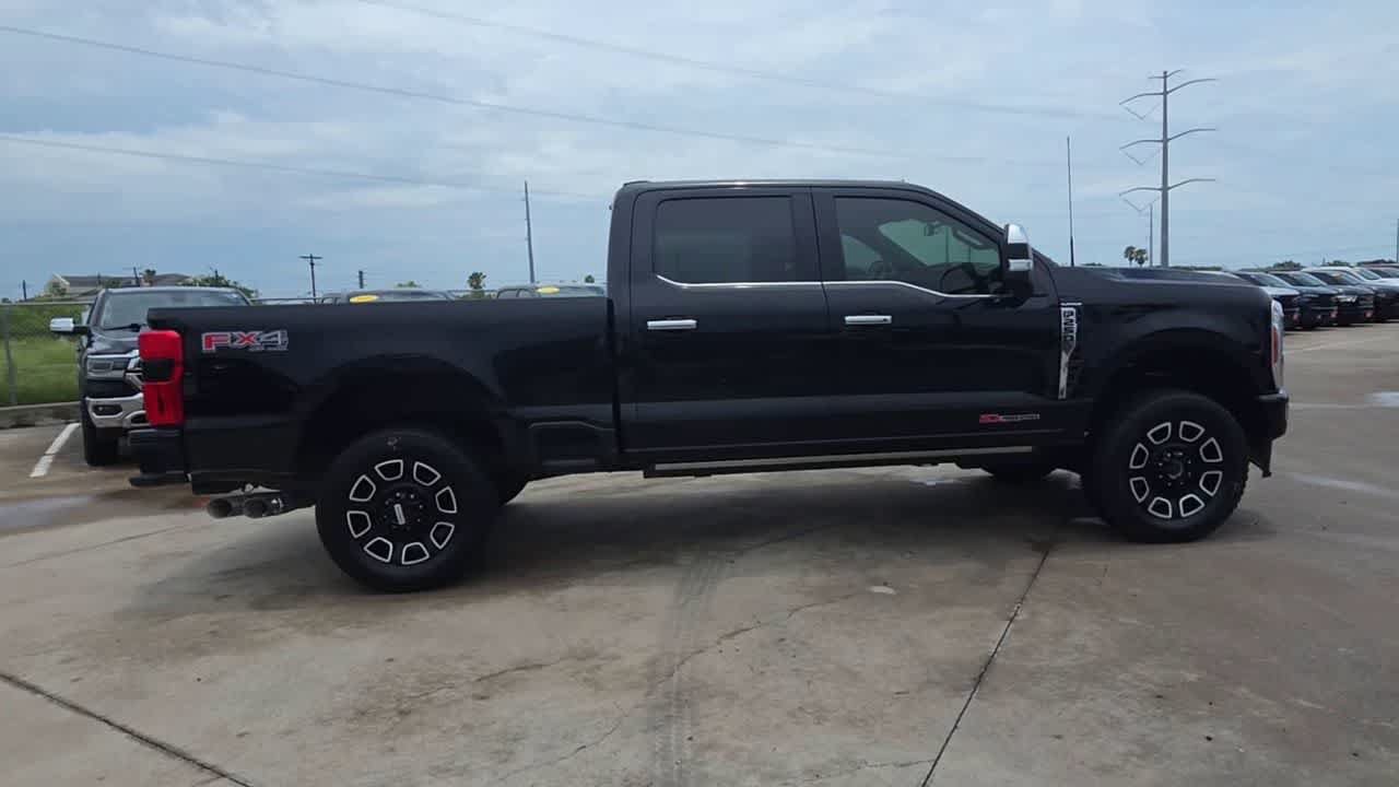 Used 2023 Ford F250 Platinum AWD/4WD image 9