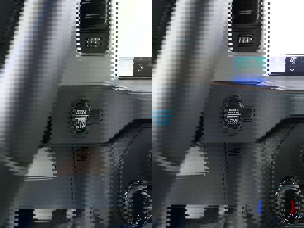 Used 2025 Ford Bronco Outer Banks image 19