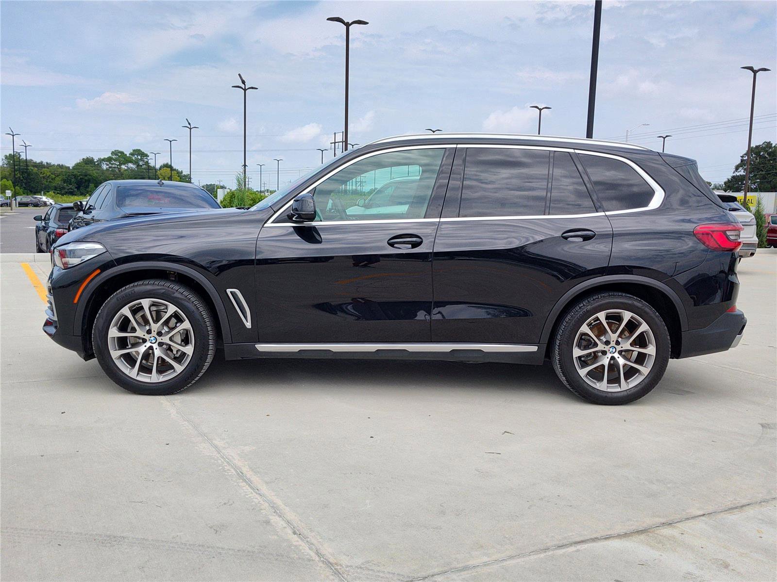 Used 2019 BMW X5 xDrive40i w/ Premium Package 2 image 3
