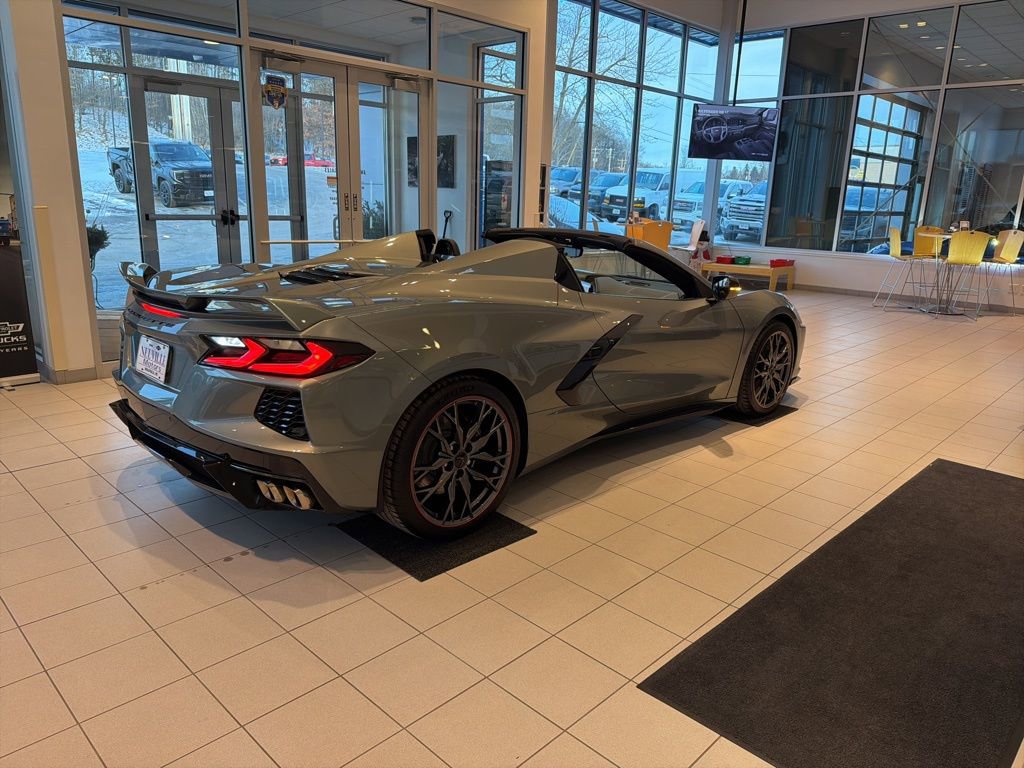 Used 2024 Chevrolet Corvette Stingray Preferred Conv w/ Z51 Performance Package image 4
