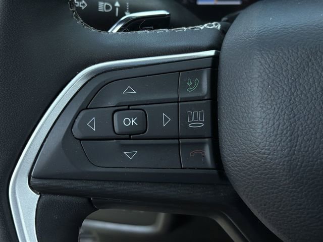 Used 2024 Jeep Grand Cherokee L Laredo image 28