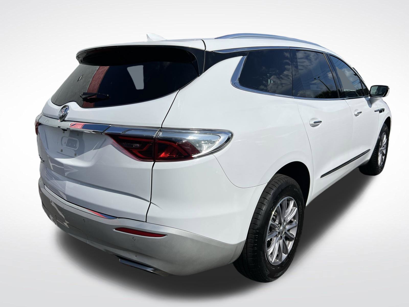 Used 2023 Buick Enclave Essence FWD image 7